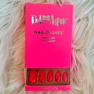 Red Aspen Press On Nails Kit “Crushing On Chanel” NEW